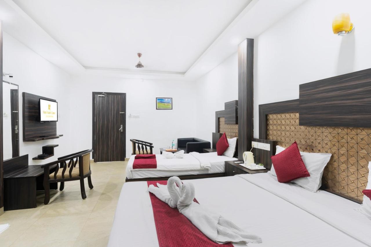 Hotel Kochi Crown Exterior foto