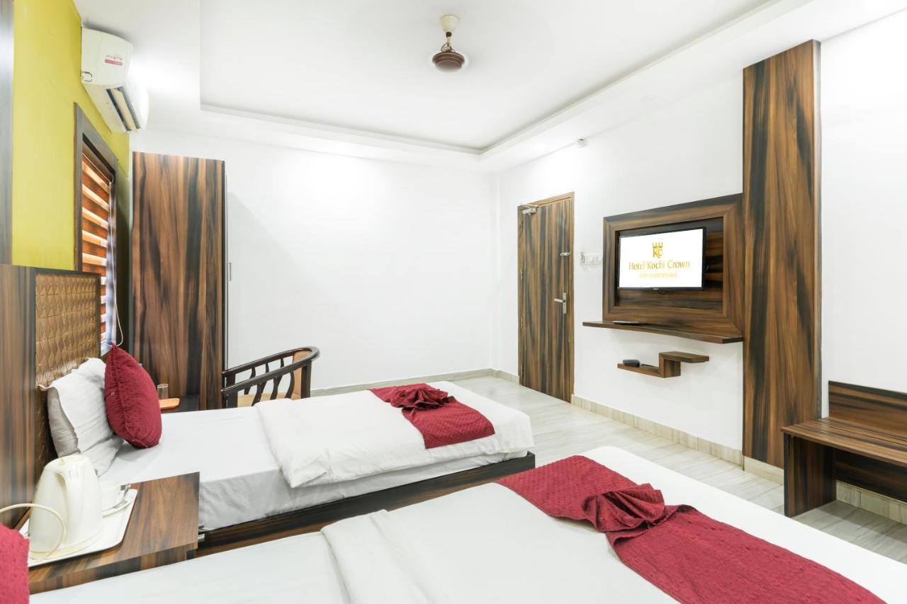 Hotel Kochi Crown Exterior foto